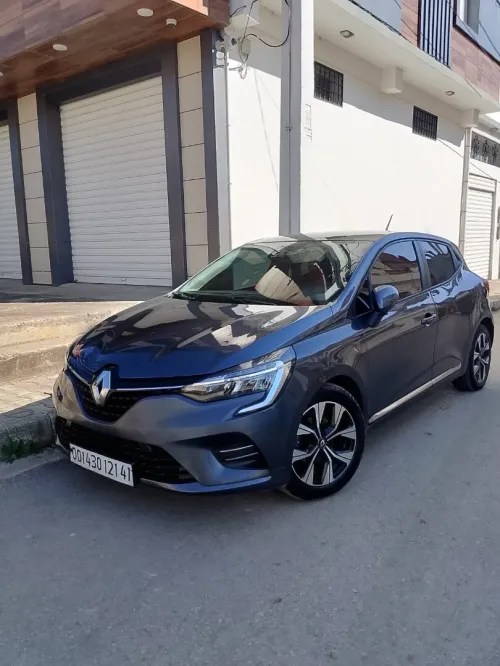 Renault Clio 5 2021 .