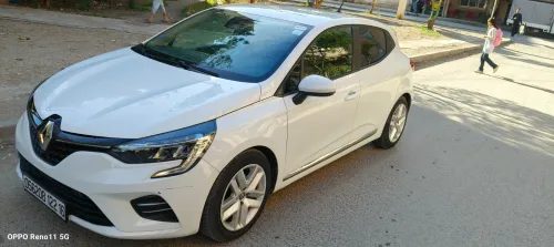 Renault Clio 5 techno 2022 Etech hybrid