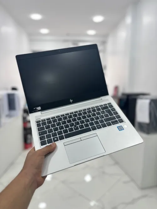 Hp ELITEBOOK 840 G5 I5-8 / SSD 256 / 8RAM (EU)
