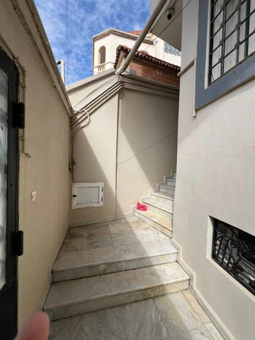 Location Appartement Niveau de villa F4 Alger Bir mourad rais