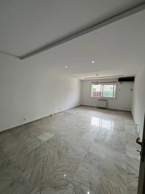 Location Appartement Niveau de villa F4 Alger Bir mourad rais