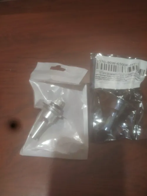deux ampoules White led H7