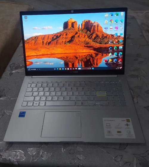 Asus vivobook 11th Gen i5