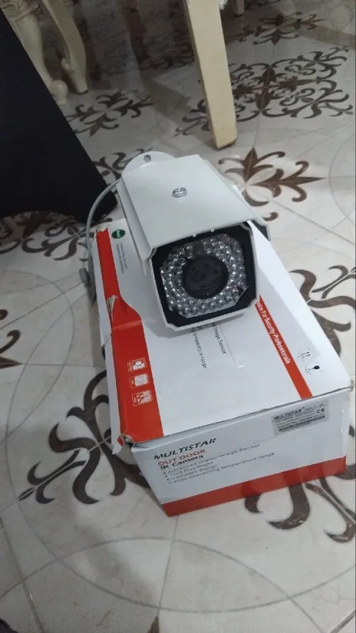 camera de surviellance et systeme d'alarme