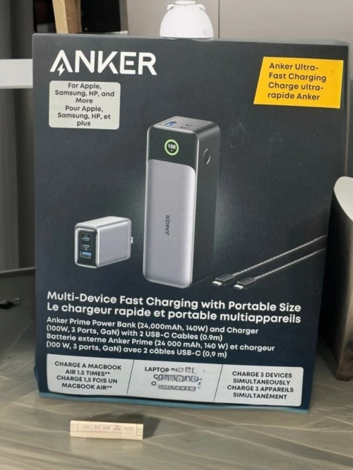 Power Bank Anker 24000mAh 140w Avec chargeur 100w