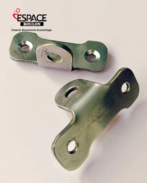 La charnière - paumelle - cadenas inox