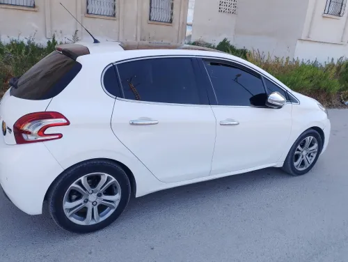 Peugeot 208 2013 Allure