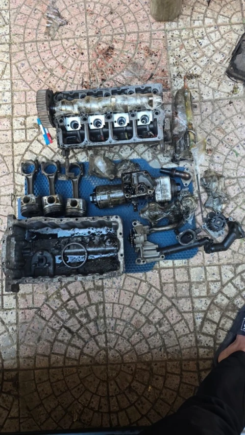Pièces moteur golf 5 1.9 tdi