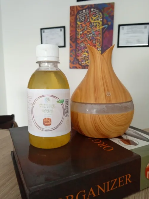 Huile végétales et huiles essentielle زيوت نباتية و زيوت أساسية