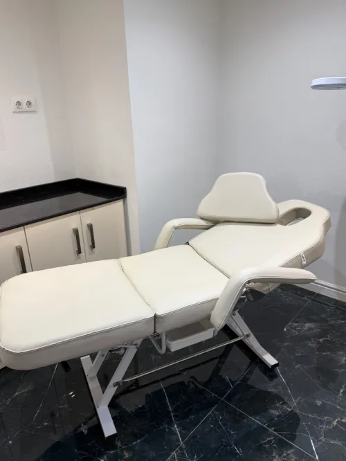 Matériel de salon de coiffure et esthétique professionnel