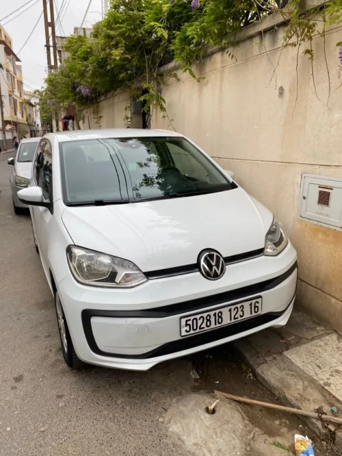 Volkswagen Up 2023 