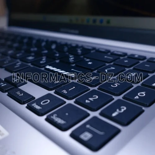 ASUS Vivobook X1502V  Intel Core i7-13700H / 16GB RAM / 512GB NVMe SSD