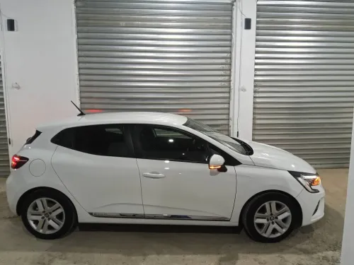 Renault Clio 5 etach 2022 مجمولة