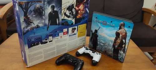 PlayStation 4 Slim 1T + 02 Manettes