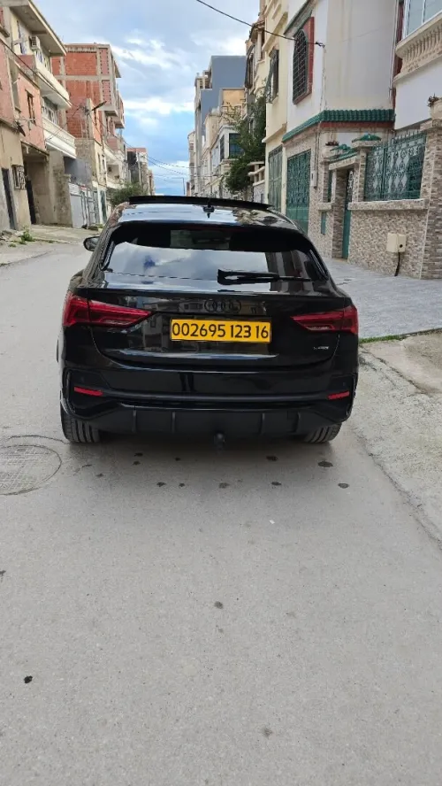 Audi Q3 2023 S line