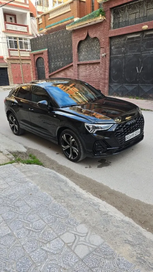 Audi Q3 2023 S line