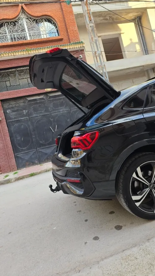 Audi Q3 2023 S line