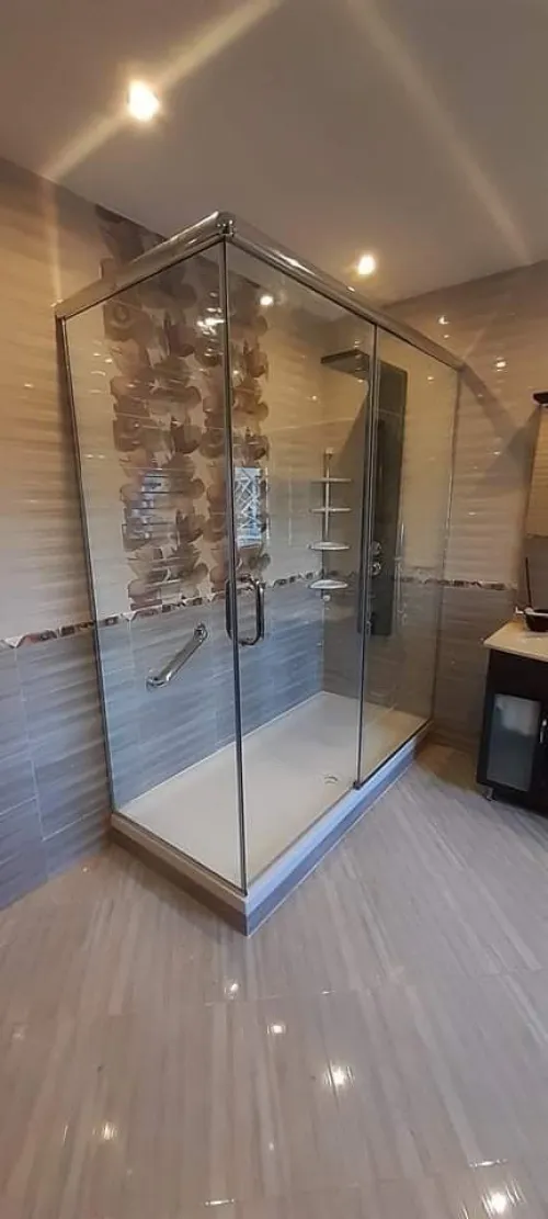 Cabine de douche et vitrin verre trempé sur mesure
