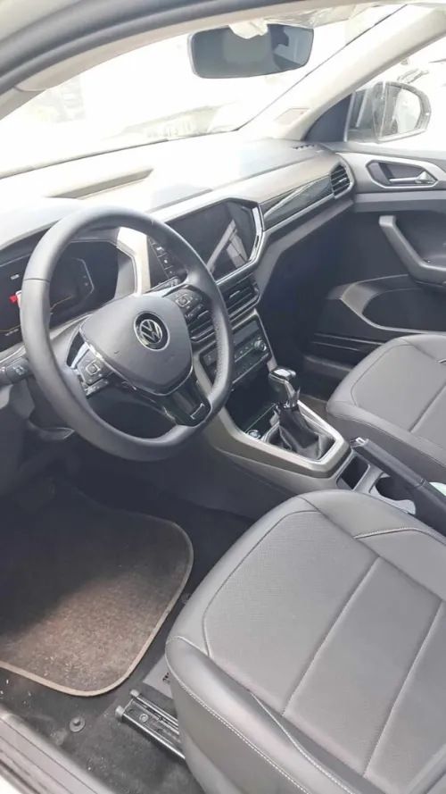 Volkswagen T-Cross 2025 R-line