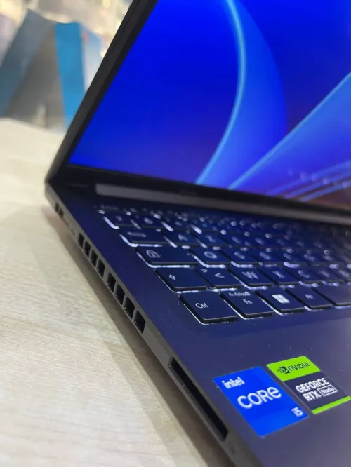 Asus Vivobook 16X
