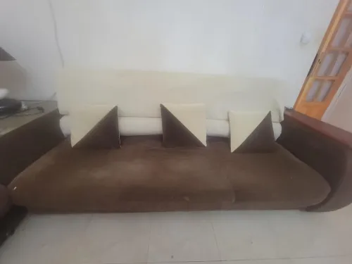 Meubles ( 3 lit + Bureau +meuble chaussure + Salon avec table)