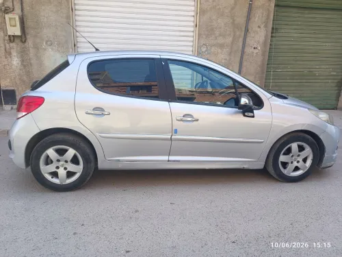 Peugeot 207 2012 Allure 16