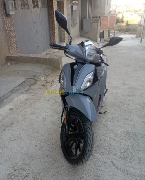 Sym St 200 2025