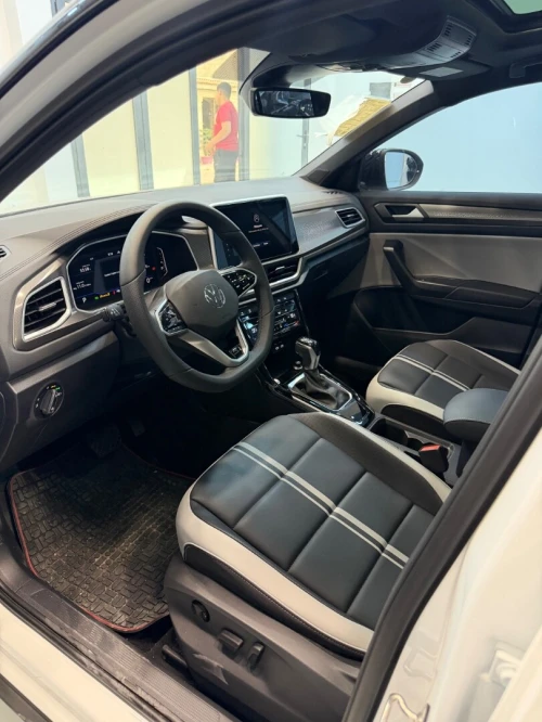 Volkswagen T-Roc 2025 R-Line 