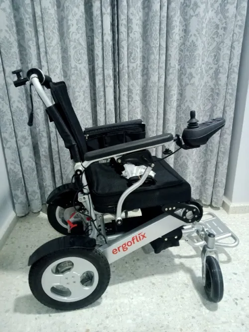 Fauteuil roulant électrique 
