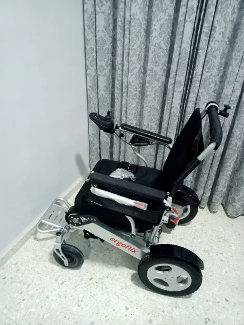 Fauteuil roulant électrique 