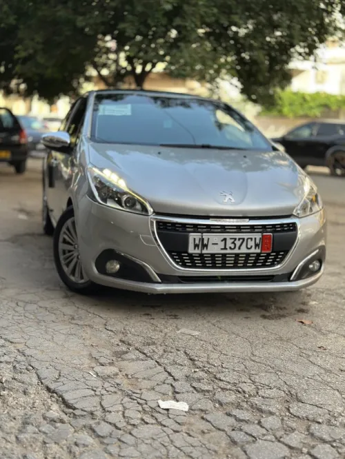 Peugeot 208 2015 Allure facelifte
