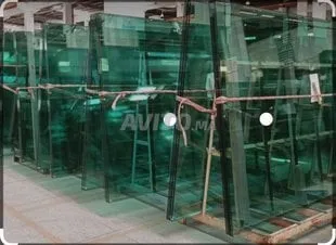 verre trempé ( vitrines, cabine de douche italienne, rampes d'escalier, garde corps) 