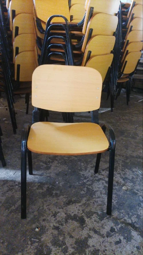 كراسي مدراسية 