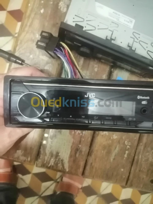 Poste Auto JVC