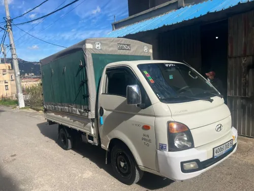 Hyundai H100 2013 Plateau ridelle