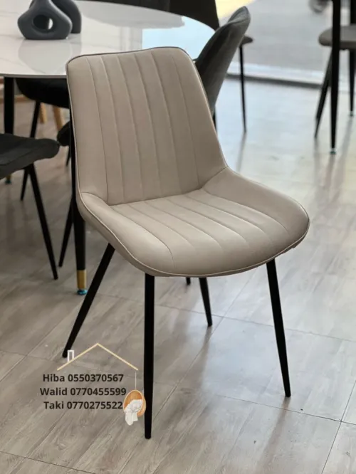 chaise en lin / cuir/ paollo et velours