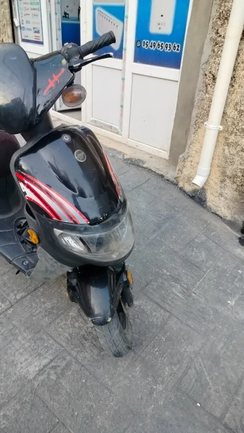 Keeway yamaha Huricane 2016