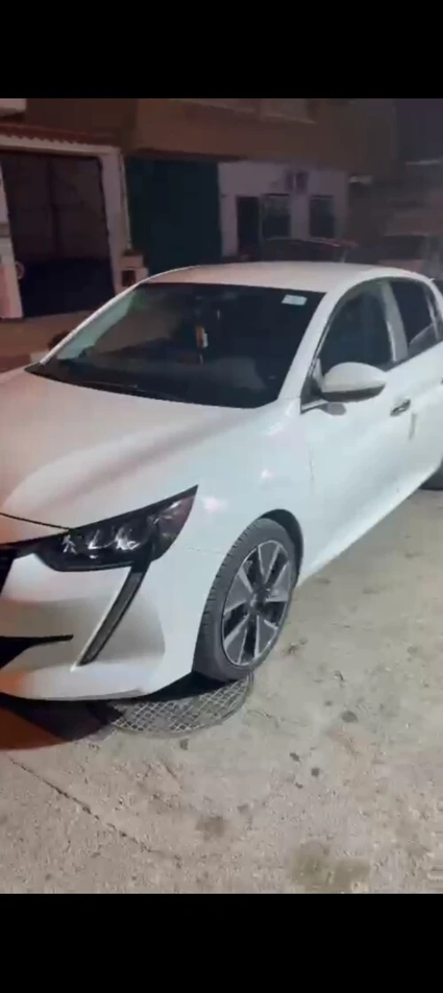 Peugeot 208 2022 