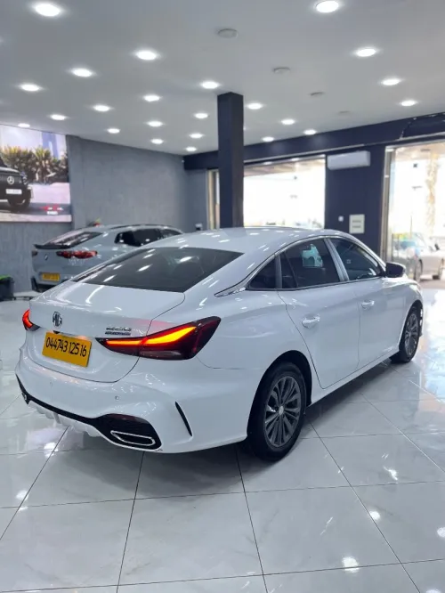 MG 5 2025 Luxury
