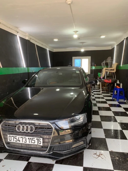 Audi A4 2015 S Line +