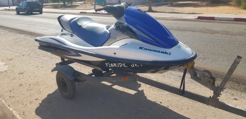 Jetsky  jdid khasah moteur yarkab