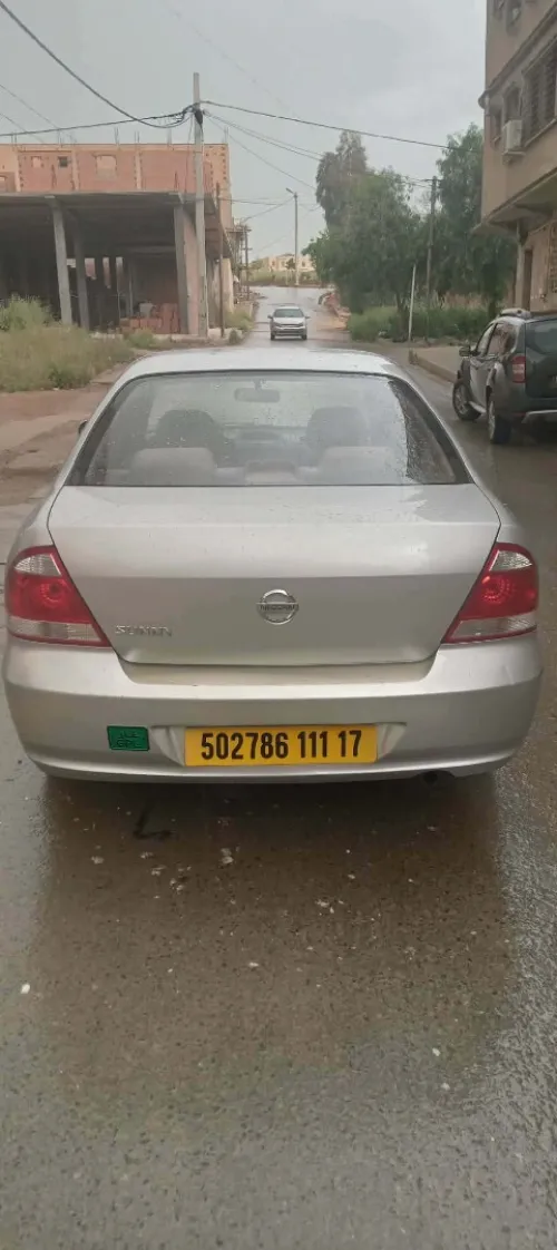 Nissan Sunny 2011 Sunny 10