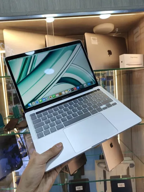 APPLE MACBOOK PRO 2022 M2 256GB 8GB CYCLE 21 BATTERIE 100% TouchBar