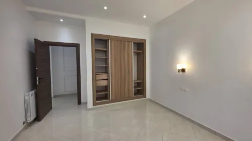 Location Niveau de villa F3 Oran Bir el djir