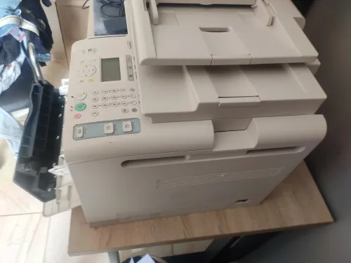 Imprimante laser avec couleur MF 8040