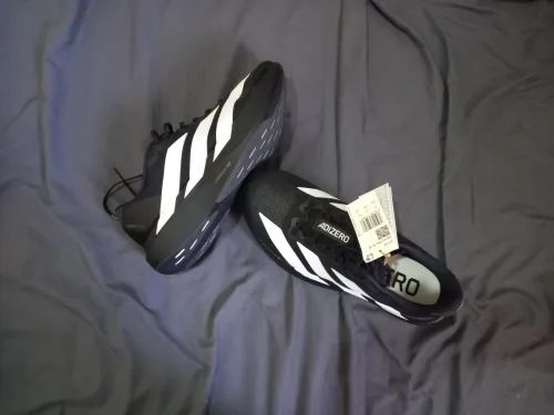 Deux Adidas Adizero EVO SL Original 44 2/3