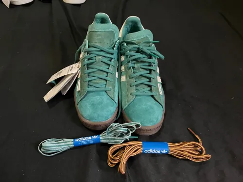 Lot de 6 paires de Adidas Campus 80s édition limitée neuves 44