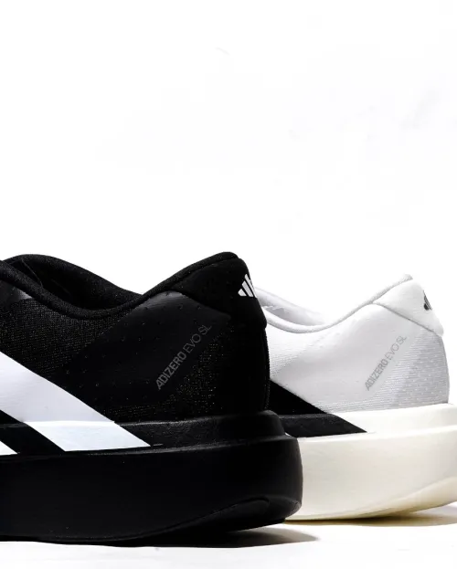 Deux Adidas Adizero EVO SL Original 44 2/3