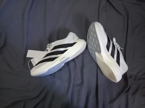 Deux Adidas Adizero EVO SL Original 44 2/3