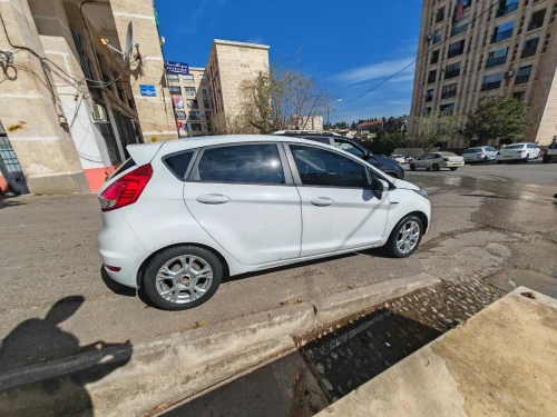 Ford Fiesta 2016 Trend Look